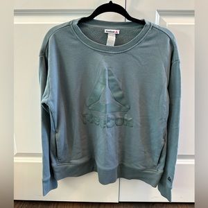 Womens Medium Reebok Sweatshirt